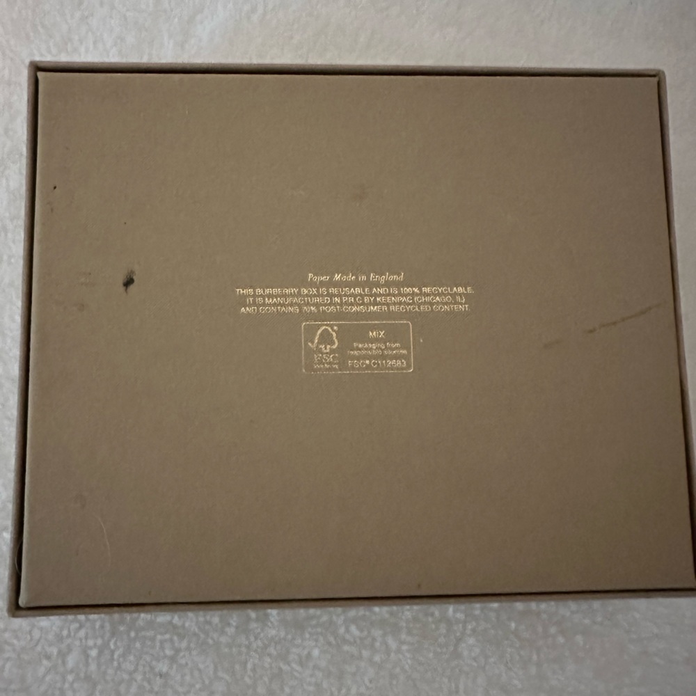 Burberry Wallet BOX and DUST BAG - Picture 8 of 9
